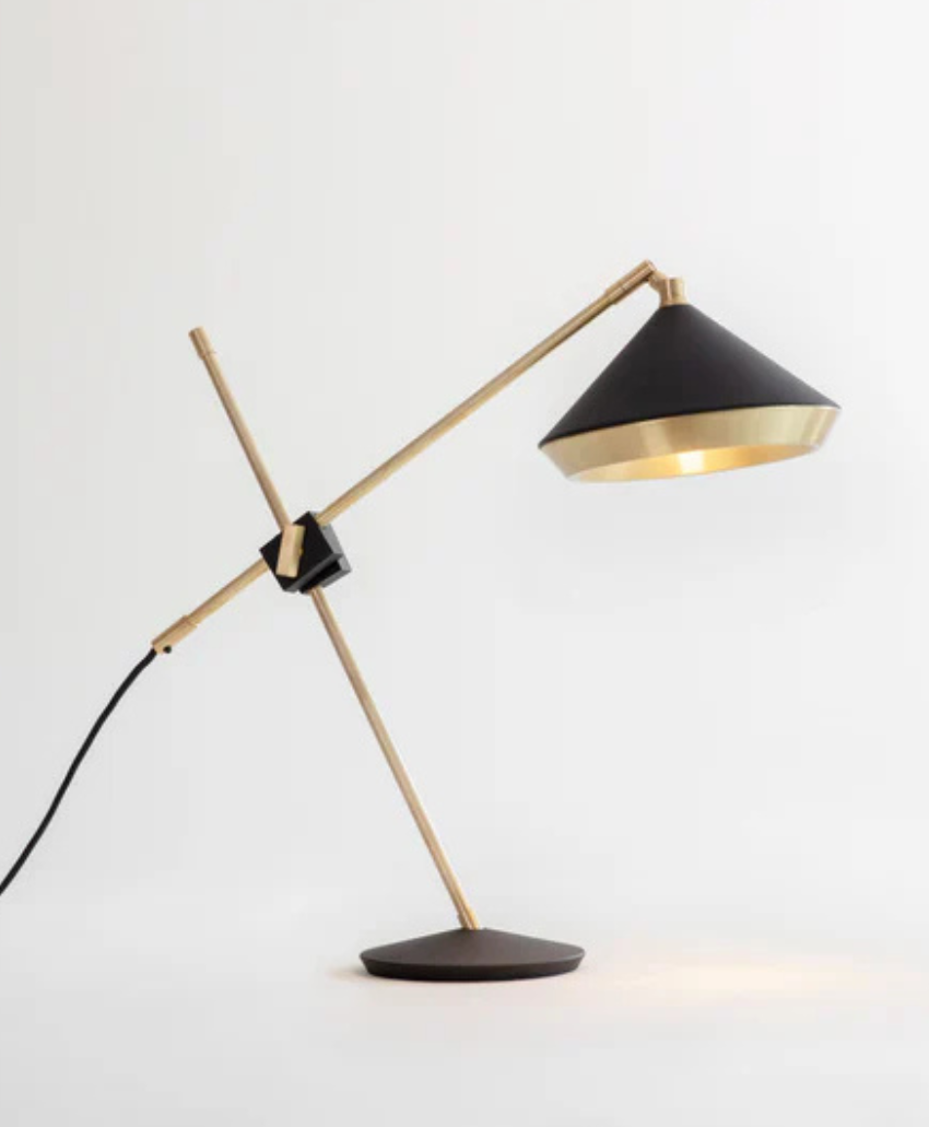 Shear table lamp