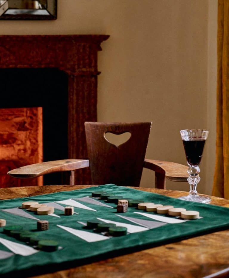 Velvet Backgammon Roll