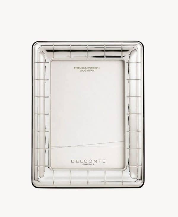 Quiet Character - Scheme Interior