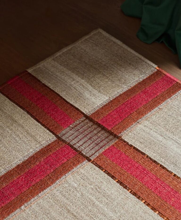 Lina Rug