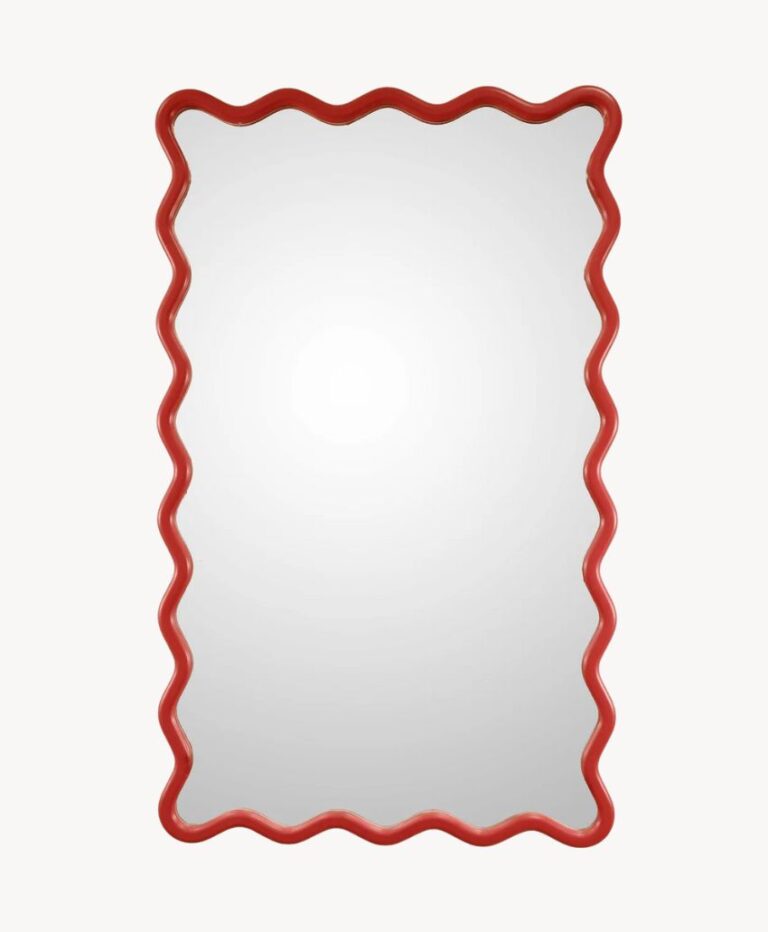 Wiggly Mirror