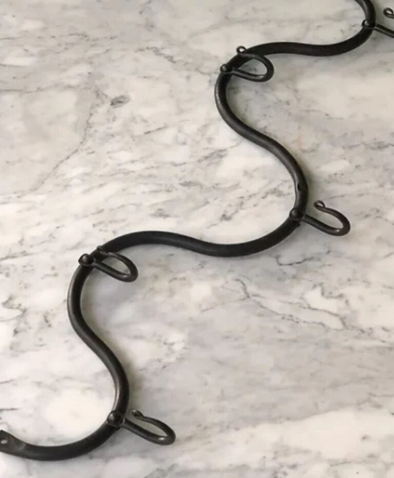 Maud Vaughan Wave Hooks