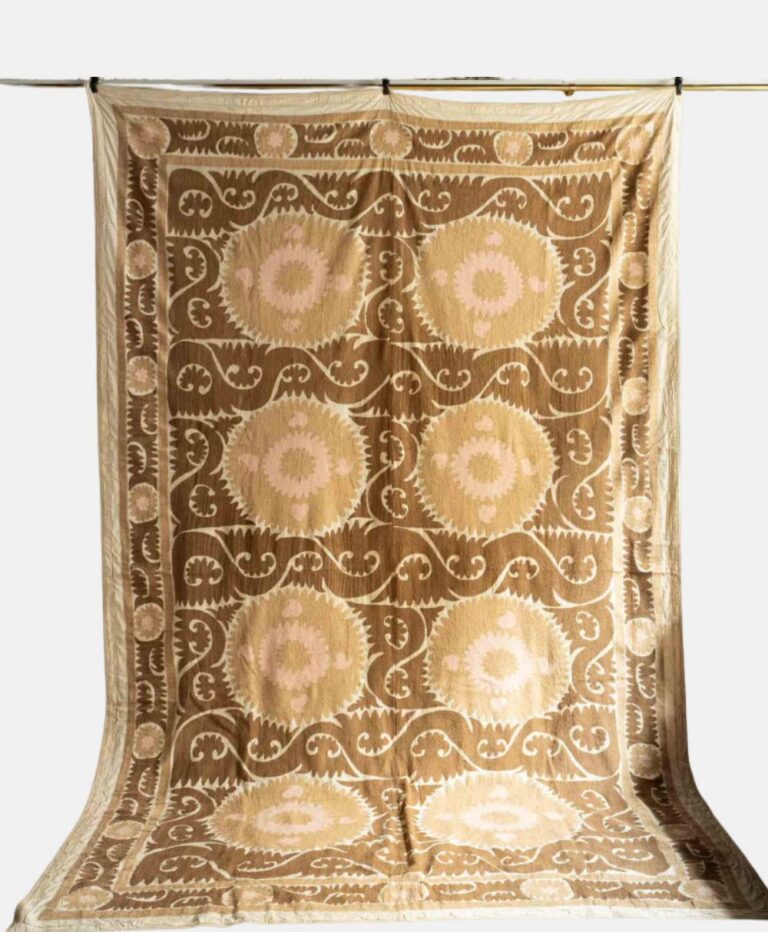 Vintage Uzbek Suzani – Eight Medallions – Brown and Pink – 220×350cm