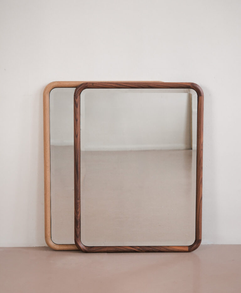 Elinor Mirror – Walnut