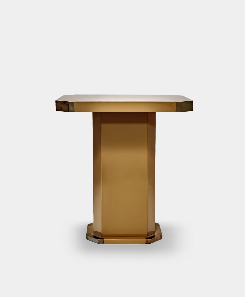 Trove was created in response to sourcing enquiries from Studio Duggan’s interior projects. Designed and curated by Tiffany Duggan, whose background includes set design and interior styling, the collection embodies a timeless, nomadic sensibility. Made-to-order furniture, lighting, accessories, and curated vintage finds show a considered balance of texture, colour, and form.