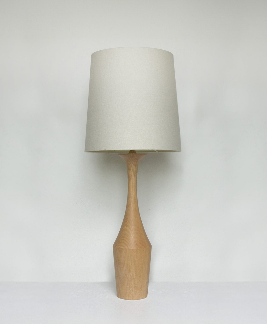 Fosbery Studio Taza Table Light in White and Wood, UK, Scheme Interior, a contemporary table lamp combining a white finish with wooden details.
