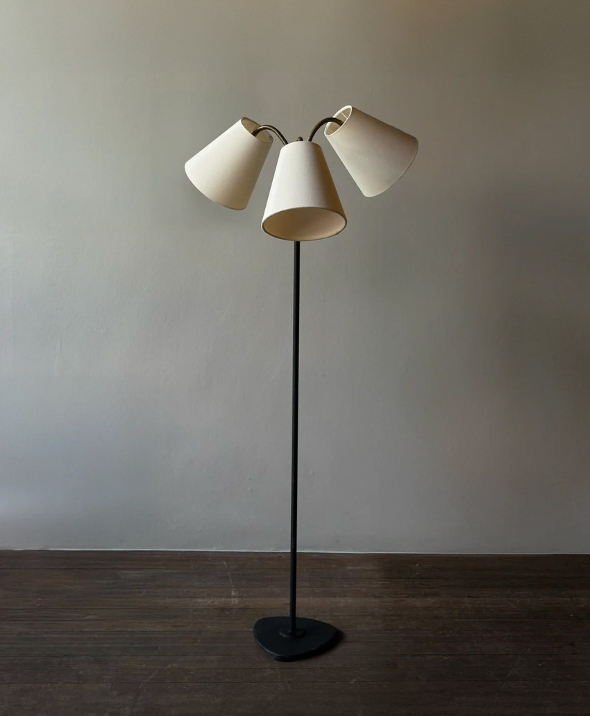Tri-Head Gooseneck Floor Lamp in Brass and Black, UK, Scheme Interior, a vintage floor lamp with three adjustable gooseneck arms, from Sigmar London.